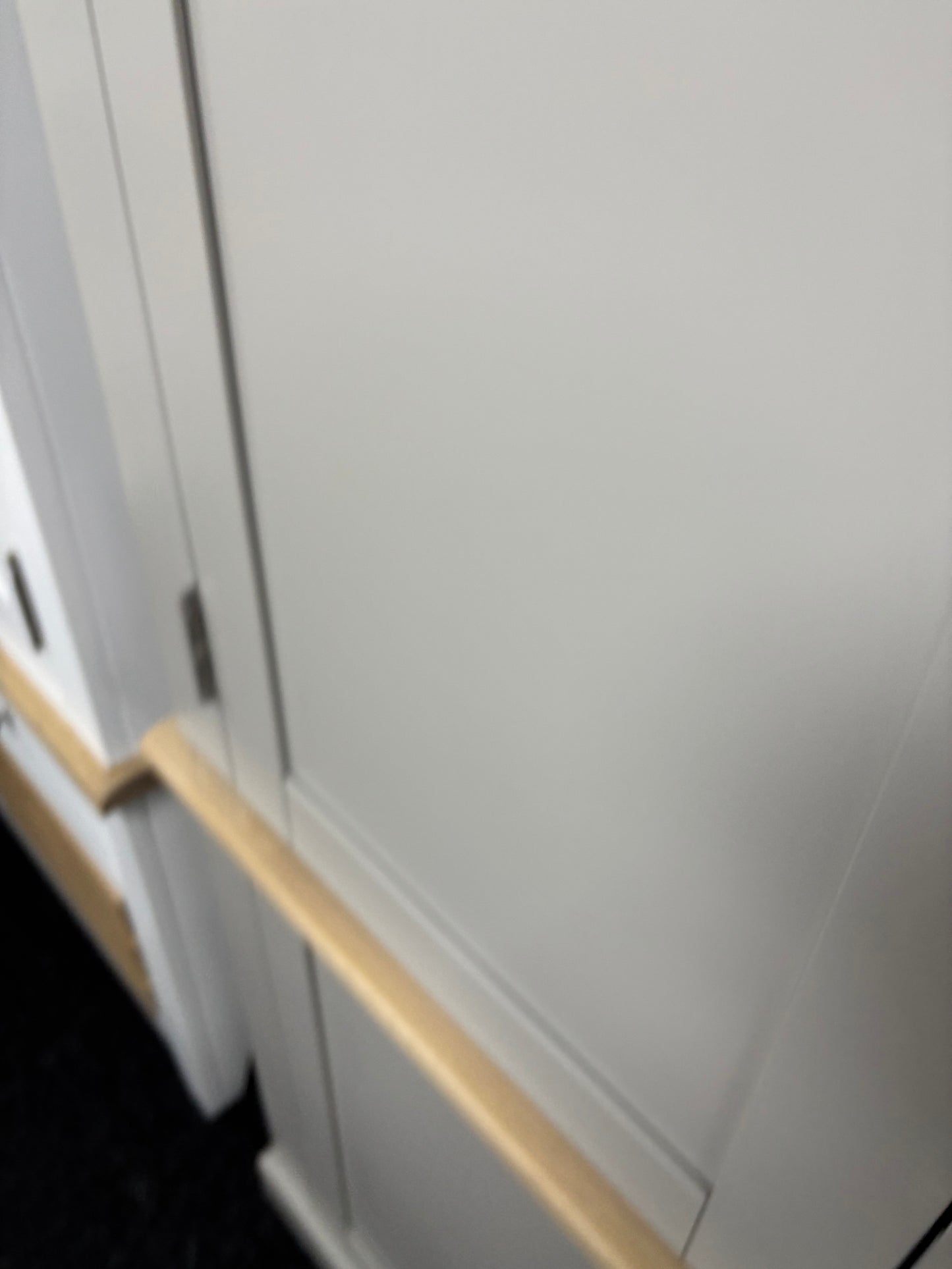 Dove Grey Media Unit