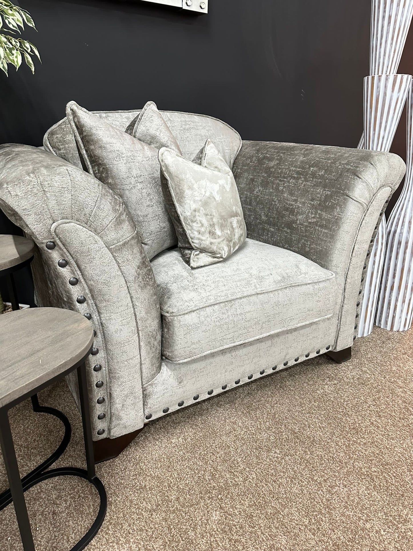 Vesper Snuggle Chair