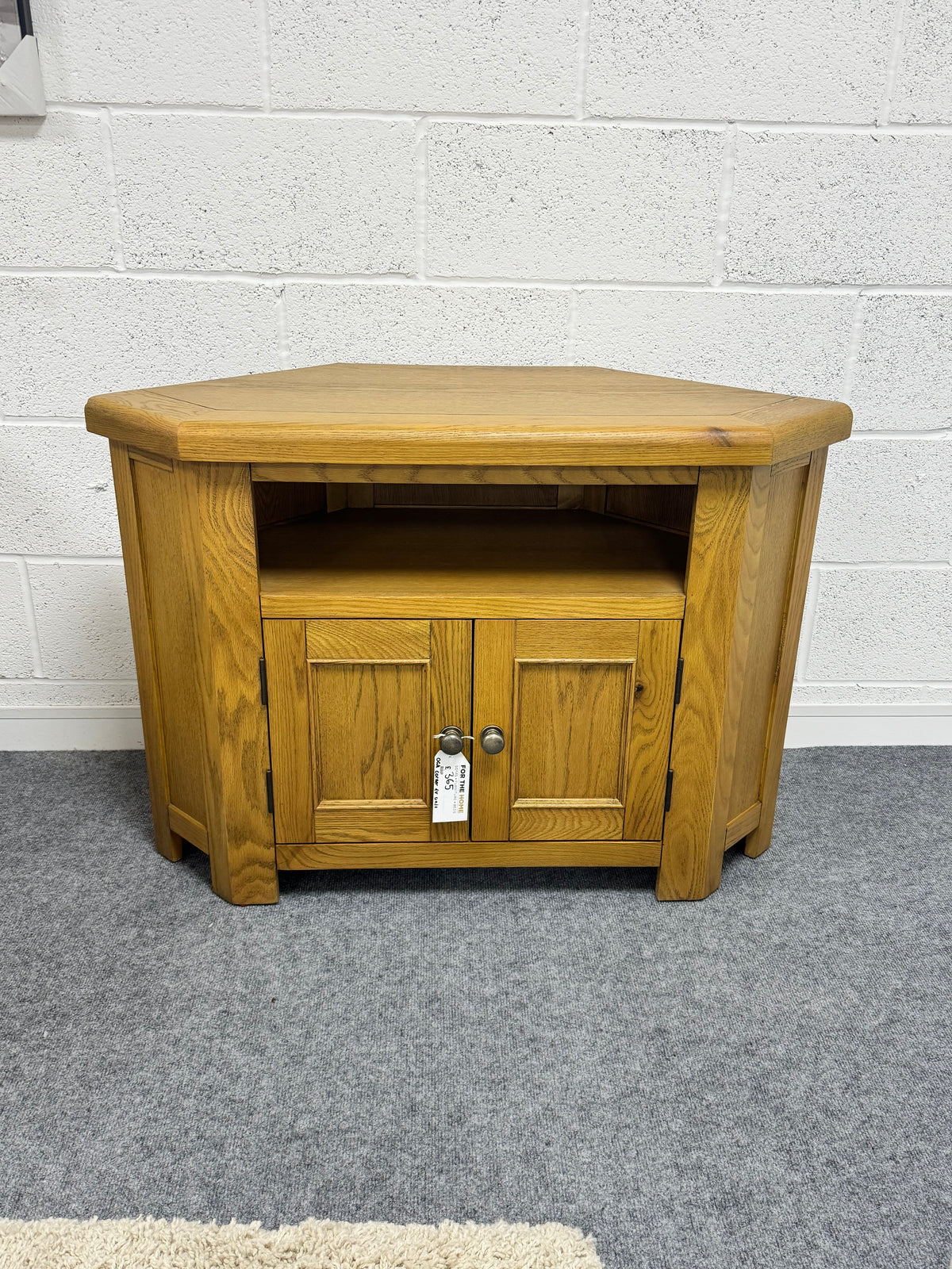 Oak Corner TV Unit