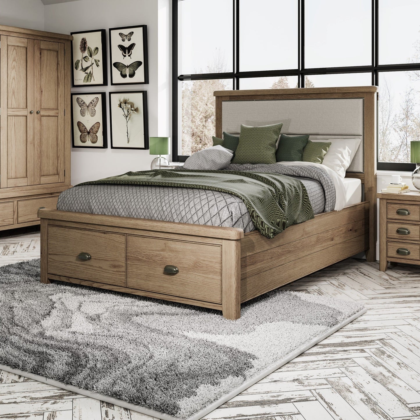 Clearance Superking Oak Bedframe With Drawer Storage