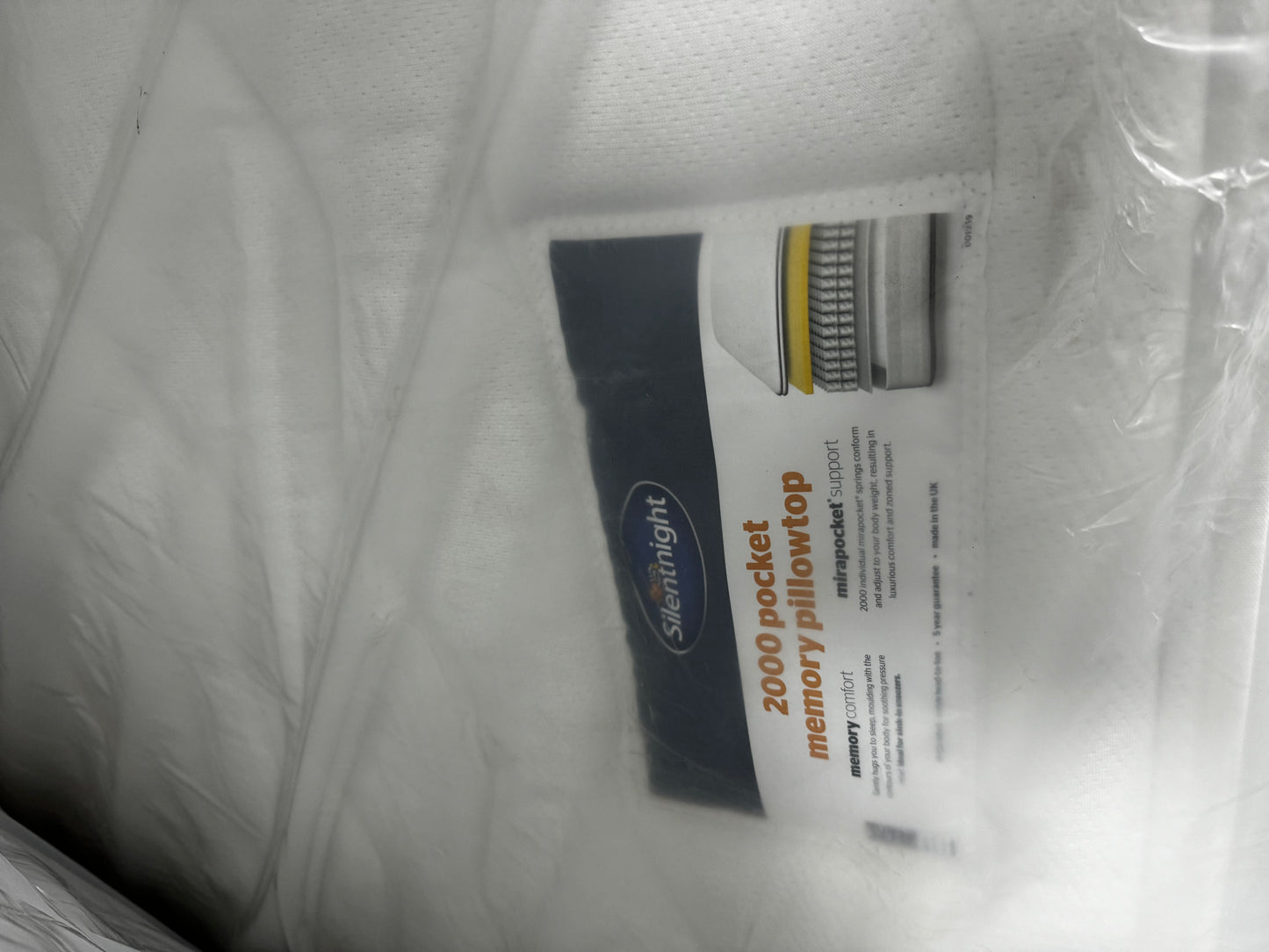 5ft Silentnight 2000 Pocket Memory Pillowtop Clearance Mattress (King)