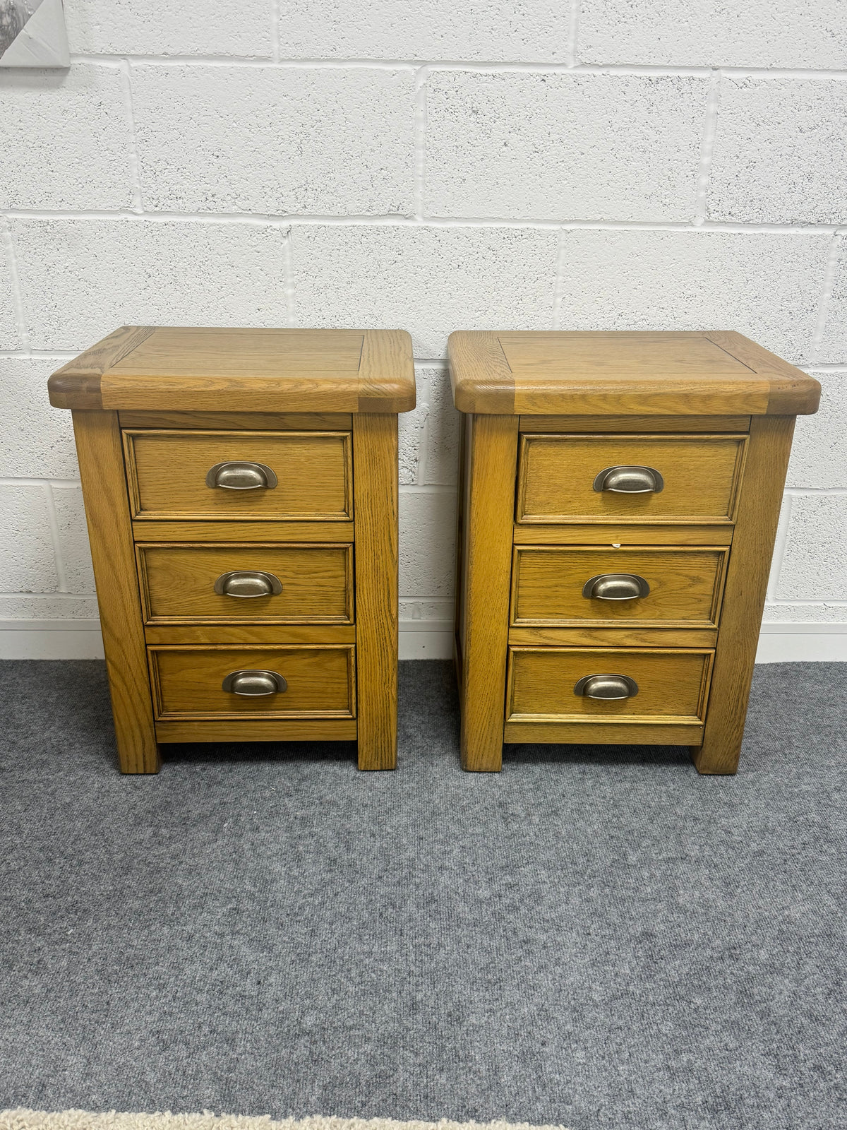 Oak 3 Drawer Bedside Tables (Pair)