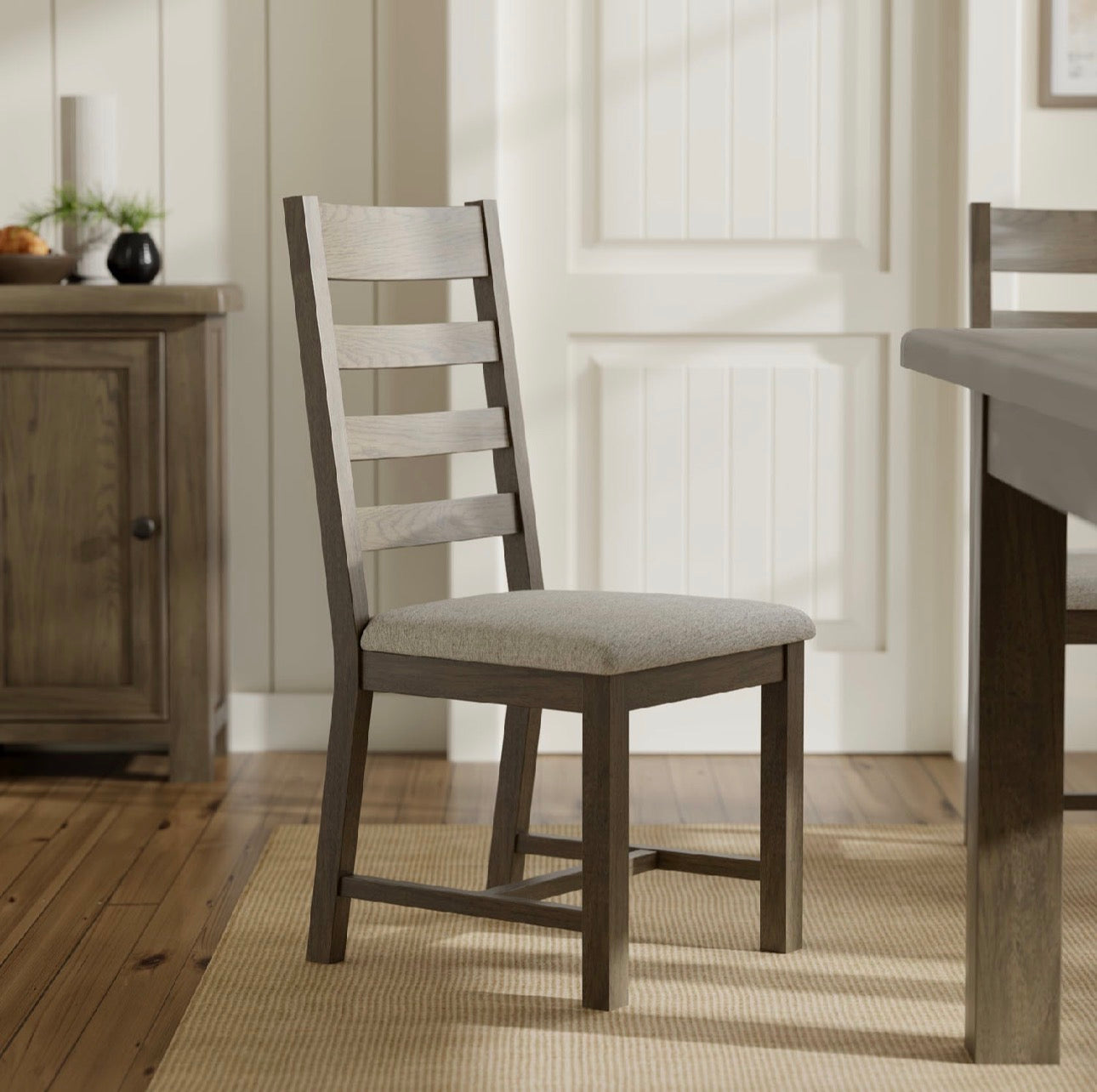 Oak 1.2m Extending Dining Table & 4 Oak Dining Chairs Set (Ex Display)