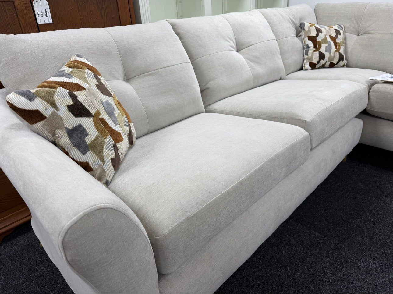 Linen RHF Chaise Corner Sofa