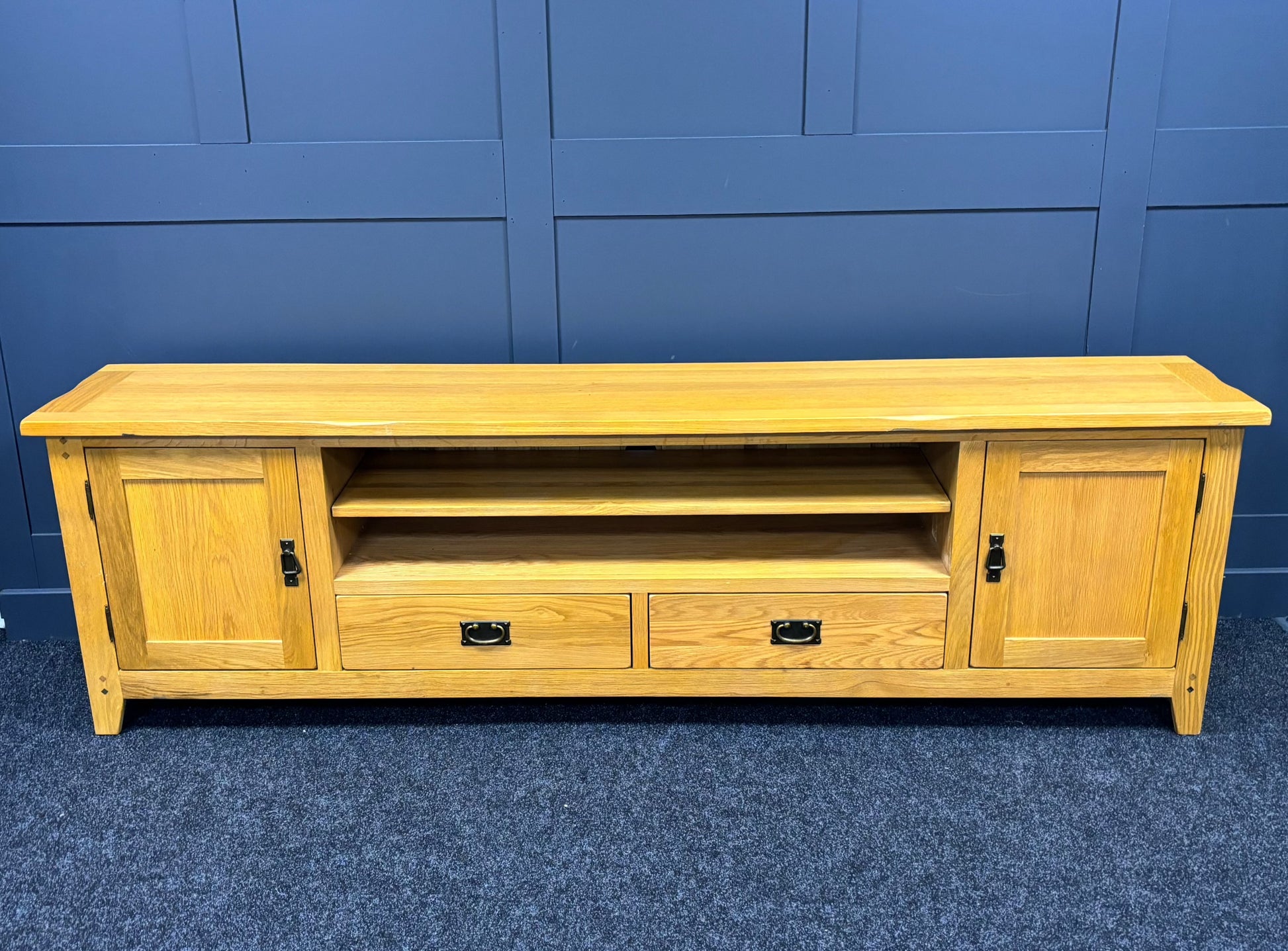 XL Oak TV Unit – For The Home Interiors