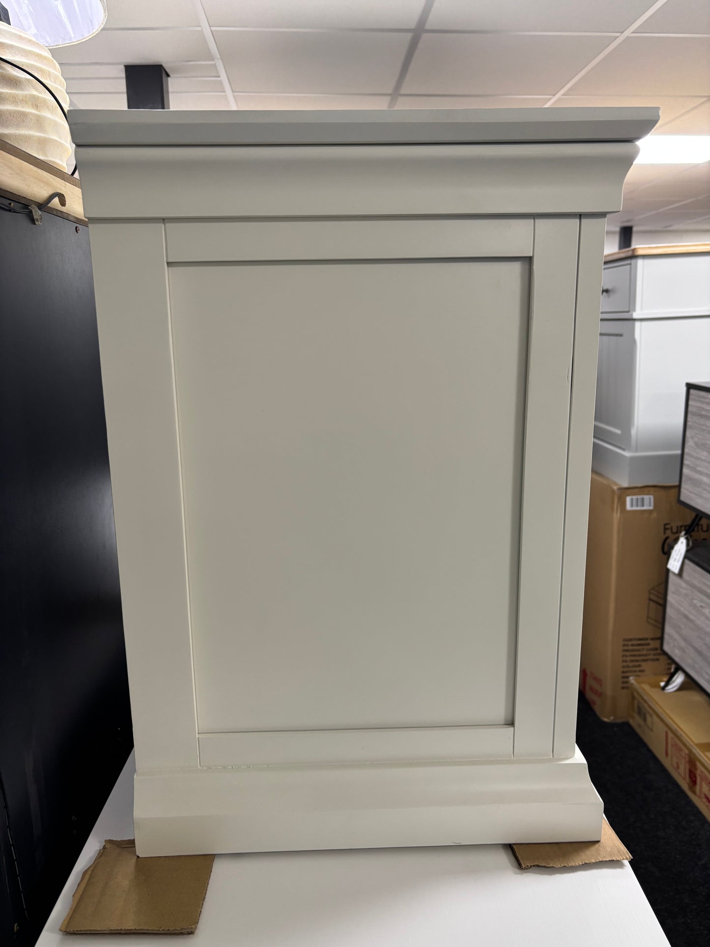 White Jumbo Bedside
