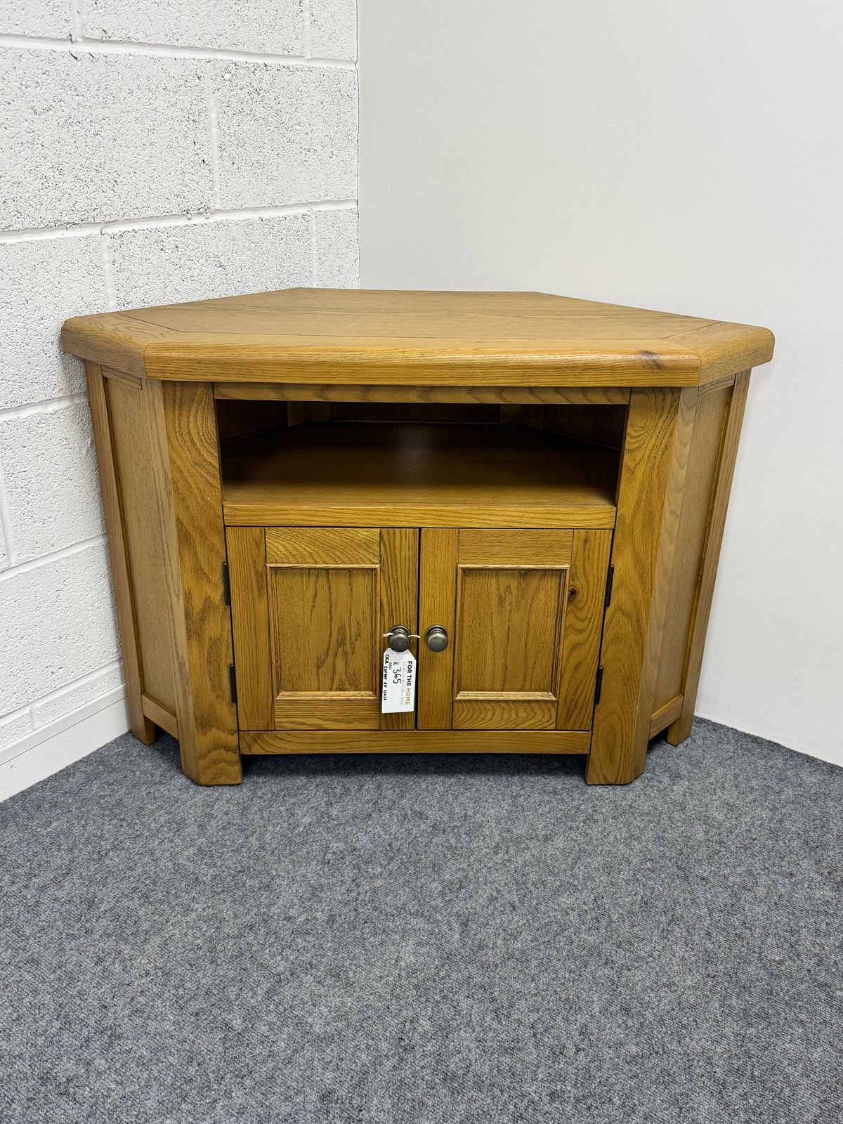 Oak Corner TV Unit