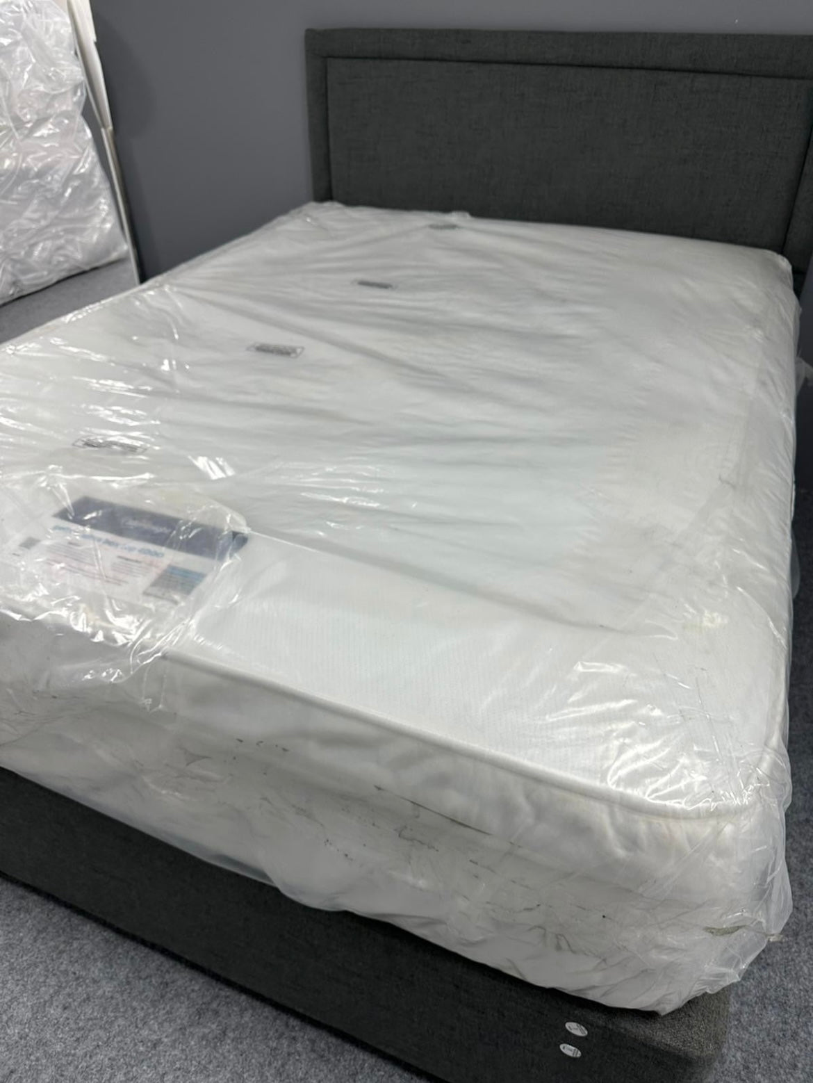 5ft Silentnight Geltex 4000 Pocket Boxtop Clearance Mattress